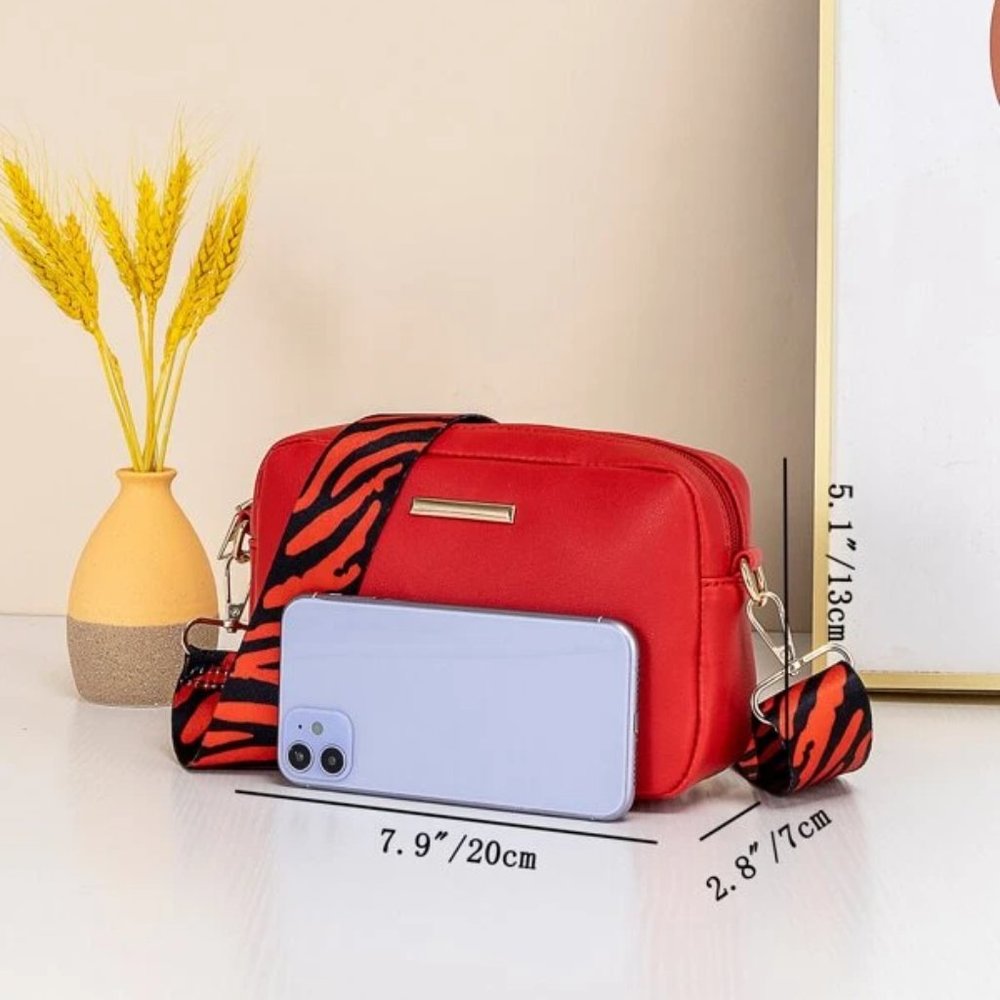 New Mini crossbody with zebra guitar strap - Picture 2 of 3